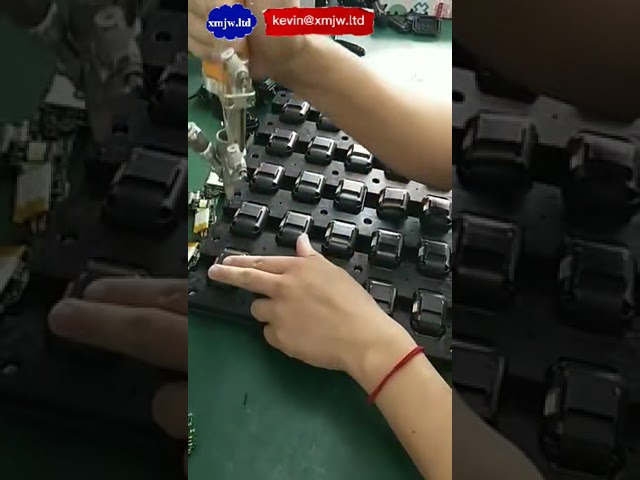 Pemutar Skru Tangan dengan Pemakan Automatik – Mesin Pengikat Skru Efisien untuk Industri