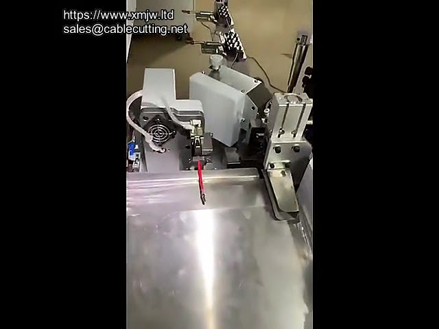 Mesin Crimping Terminal Longgar Automatik dengan Suapan Plat Getaran – Efisien & Tepat