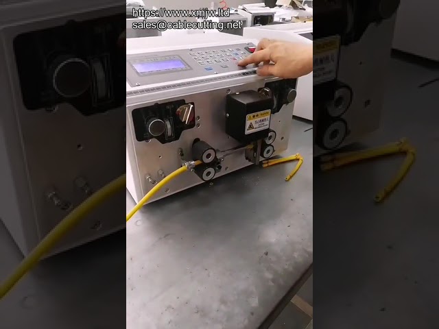 Mesin Pemotong & Pengupas Kabel Automatik Bermotor (Terpakai) - Efisien & Tepat
