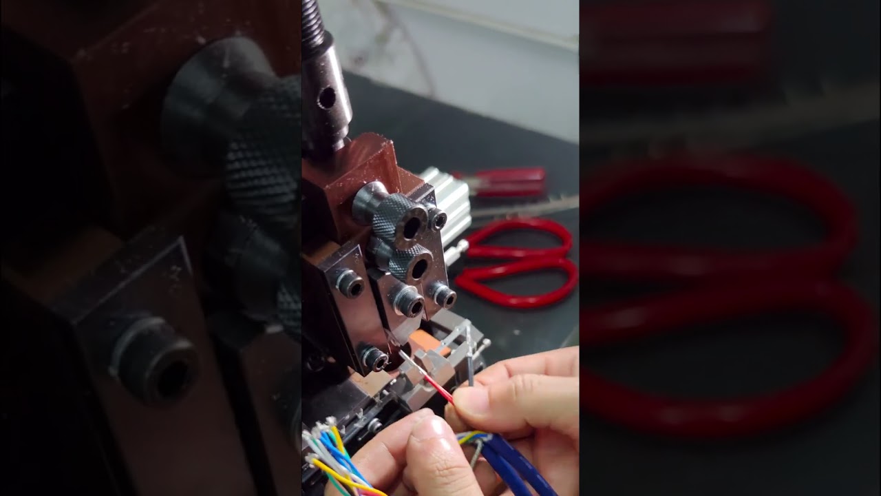Mesin Crimp dan Strip Sudut untuk Mampatan Dawai Berganda | Tingkatkan Produktiviti Kilang #mesin #alat