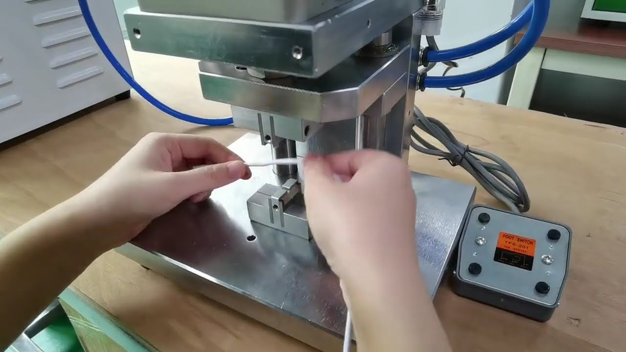 Mesin Penanggal Tengah Automatik Separa untuk Dawai – Penanggalan Bahagian Tengah